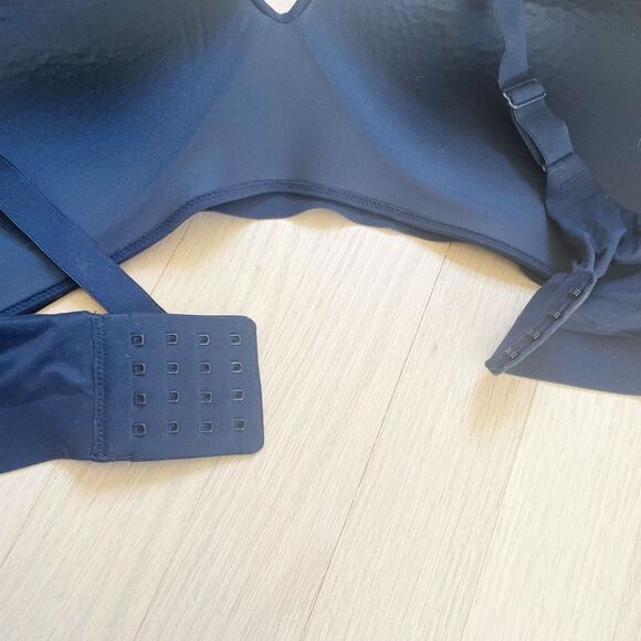 BUY 1 GET 1 FREE Soma 42D wireless bra navy blue - Picture 6 of 8